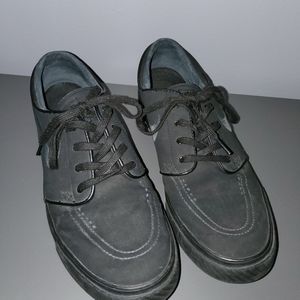 Black Nike Skateboard shoes